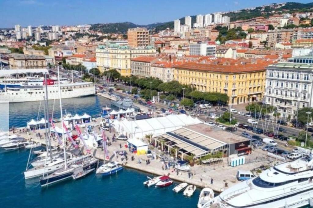 Ferienwohnung Rossy Rijeka Exterior foto